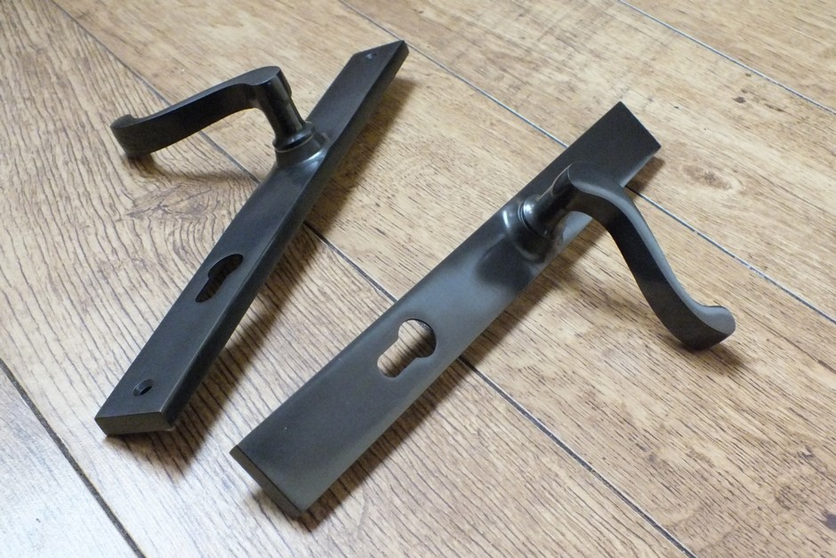 Dark Bronze Multipoint Handle