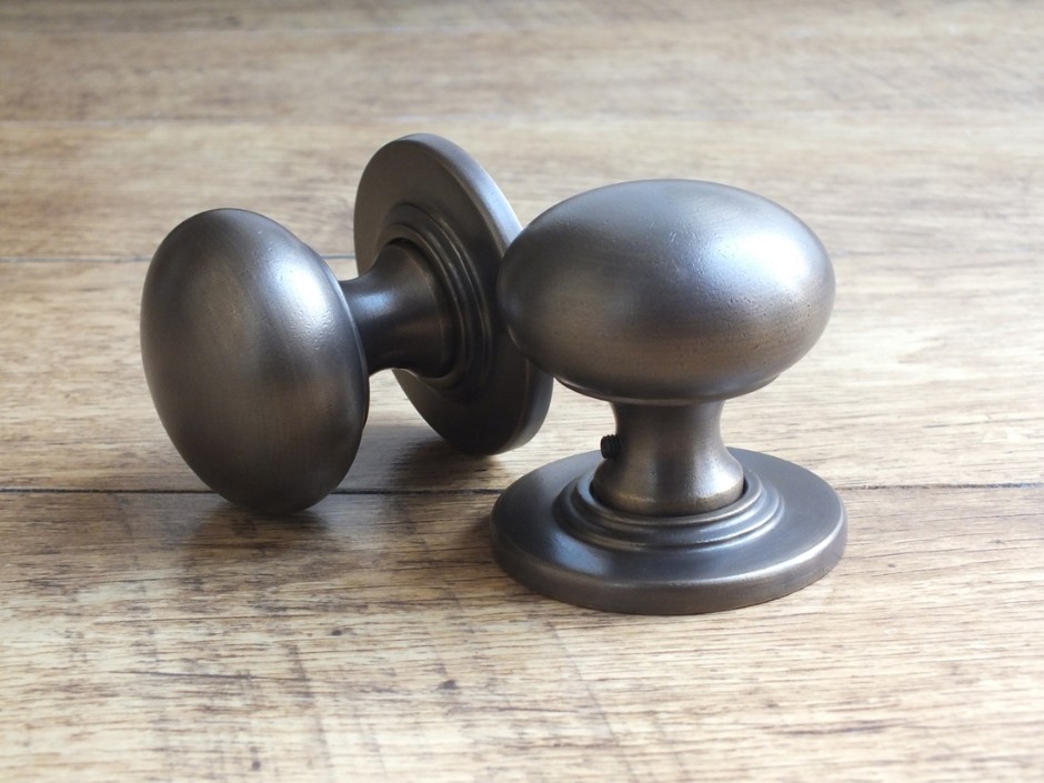 Distressed Antique Brass Bun Knob