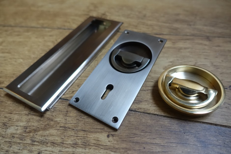 Flush & Folding Door Hardware