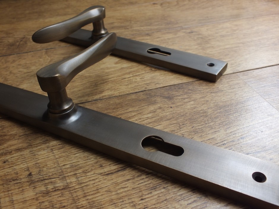 High Quality Multipoint Handles