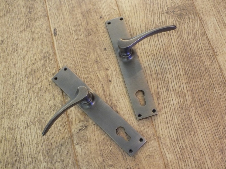 Multipoint Lock Handle