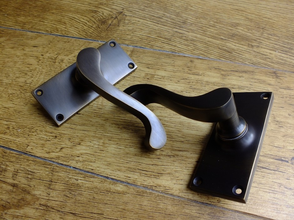 Vintage Multipoint Handles