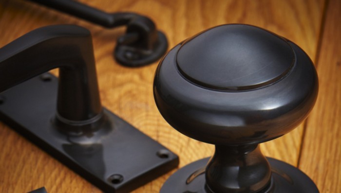 Dark Bronze Metal Antique