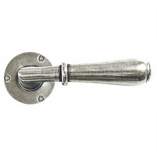 Fenwick Pewter Lever on Round Rose Door Handle