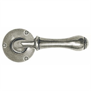 Derwent Pewter Lever on Round Rose Door Handle