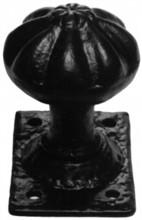 Decorative Black Iron Rim Knob on Square Plate