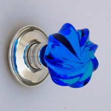 Bright Whirl Daisy Glass Door Knob