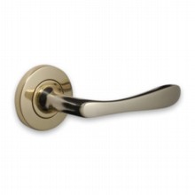 Lilliput Handle on Alton Covered Rose