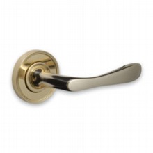 Lilliput Handle on Corby Covered Rose