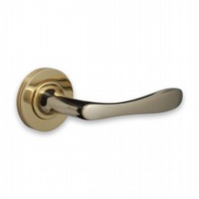 Lilliput Handle on Fleet Covered Rose