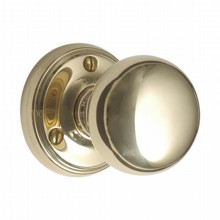 Constable Bun Knob on Round Rose